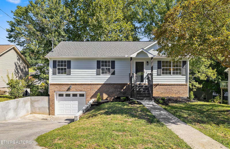 4632 Woodbridge Ln, Knoxville, TN 37921