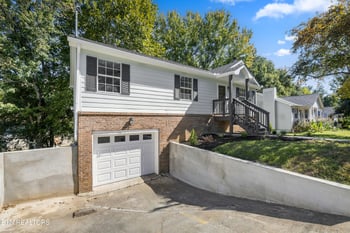 4632 Woodbridge Ln, Knoxville, TN 37921