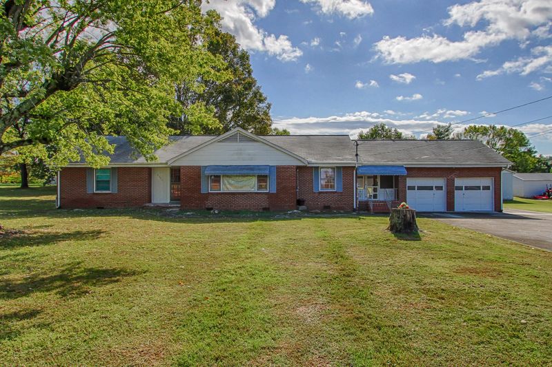 4636 E Emory Rd, Knoxville, TN 37938