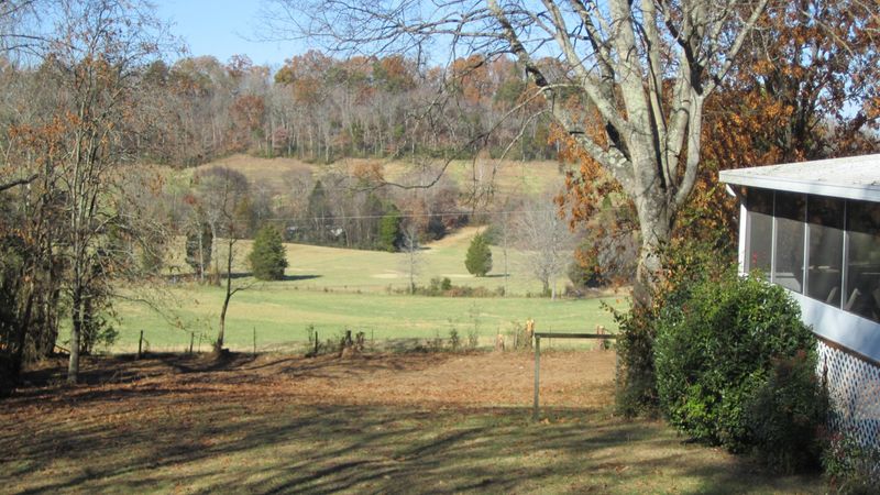 464 Johnson Rd, Kodak, TN 37764