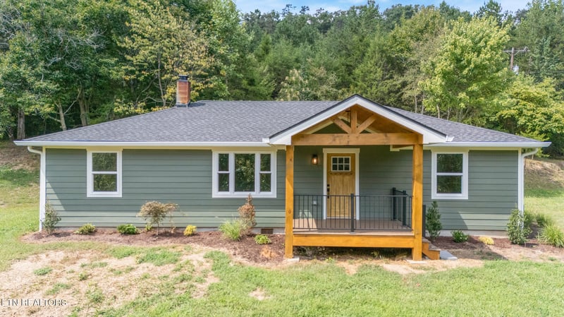 464 Satterfield Rd, Luttrell, TN 37779
