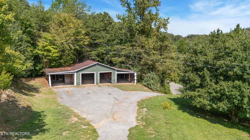 464 Satterfield Rd, Luttrell, TN 37779