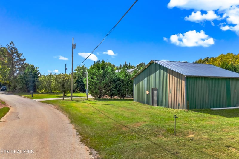 465 Livingston Rd, Bean Station, TN 37708