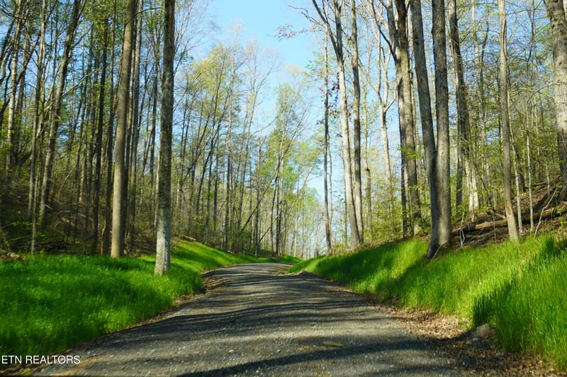 465 Mel Hall Rd, Maryville, TN 37803