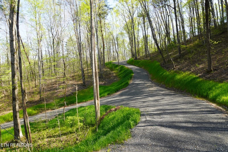 465 Mel Hall Rd, Maryville, TN 37803