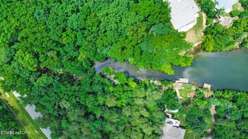 465 Saint George Dr, Crossville, TN 38558