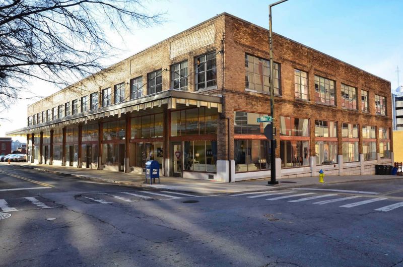465 SW Walnut St, Knoxville, TN 37902