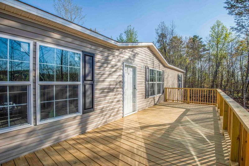 4650 Hall Rd, Loudon, TN 37774