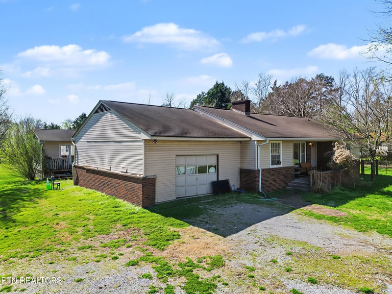 4651 Schaad Rd, Knoxville, TN 37931