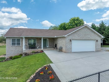 4667 Old Niles Ferry Rd, Maryville, TN 37801