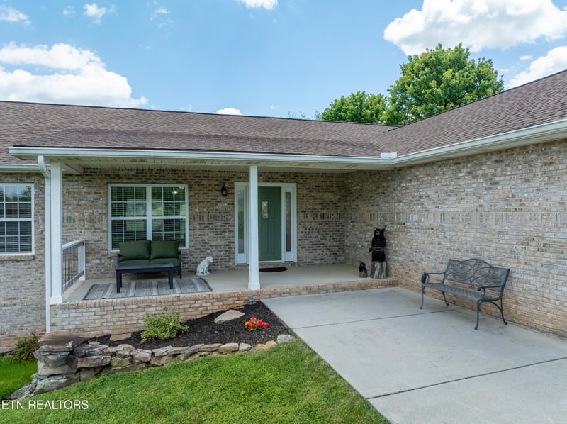 4667 Old Niles Ferry Rd, Maryville, TN 37801