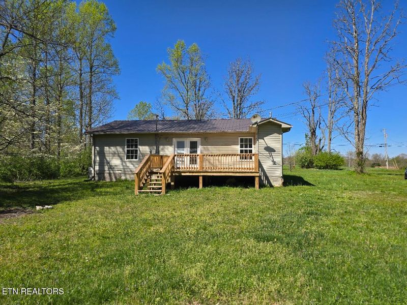 467 New Light Cir, Winfield, TN 37892