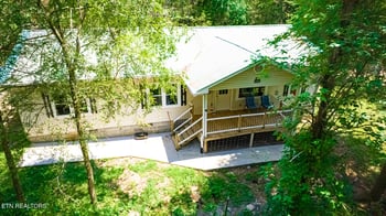 467 Sleepy Valley Rd, Madisonville, TN 37354