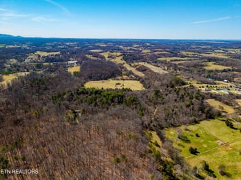 4672 N Wildwood Rd, Maryville, TN 37804