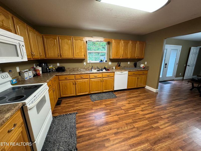 4677 Straight Fork Rd, Pioneer, TN 37847