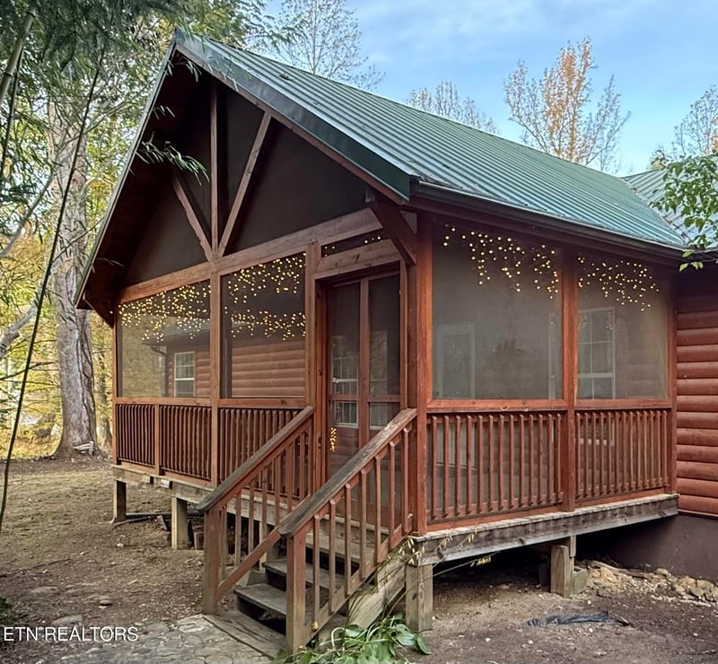 468 Bobcat Ridge Way, Cosby, TN 37722