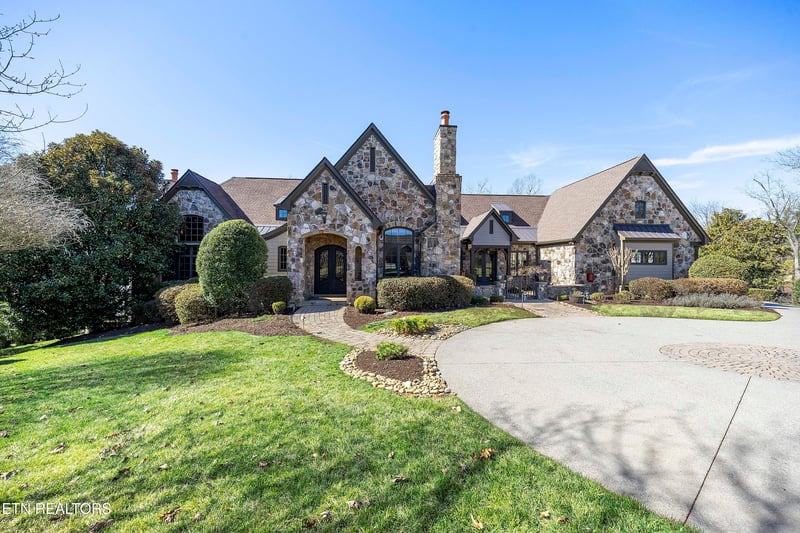 468 Careen Ct, Lenoir City, TN 37772