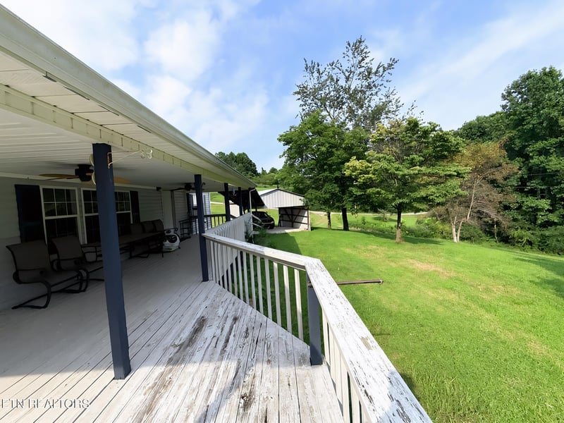468 Easter Ln, Lafollette, TN 37766