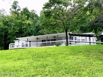 468 Easter Ln, Lafollette, TN 37766