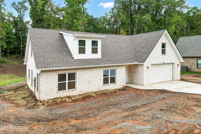 468 Robinson Tr, Loudon, TN 37774