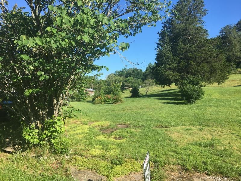 468 Sunset Tr, Jellico, TN 37762