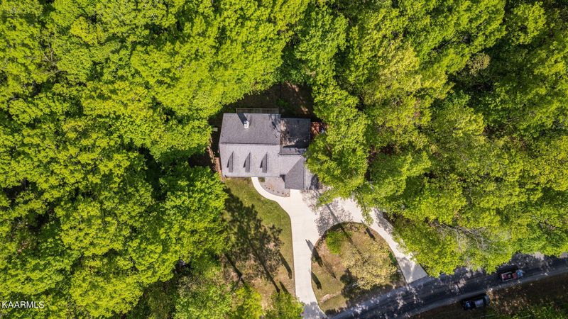469 E Cove, Monterey, TN 38574
