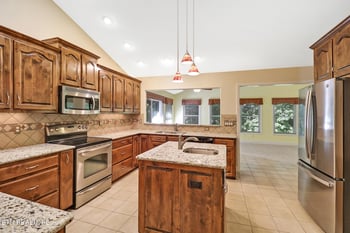 47 Havenridge Pl, Crossville, TN 38558