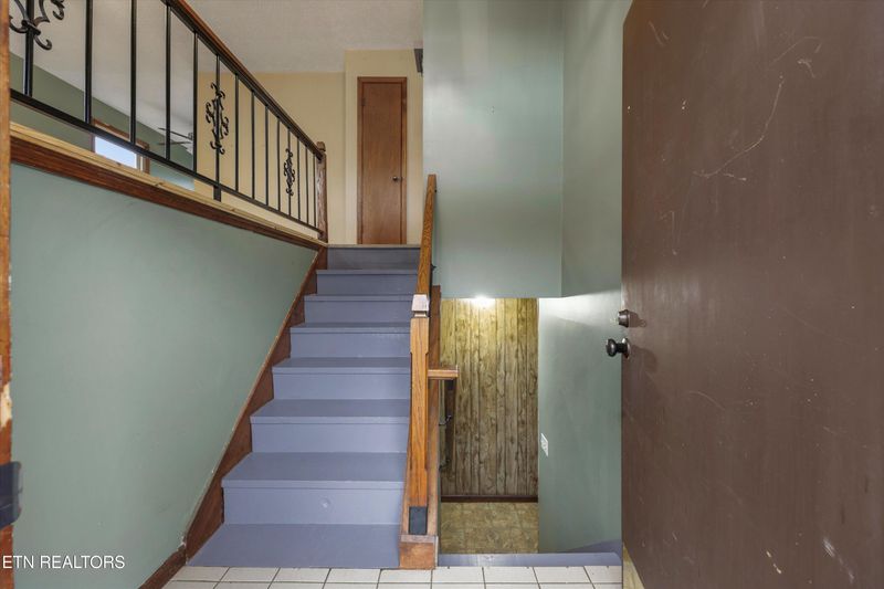 47 Paint Rock Ferry Rd, Kingston, TN 37763