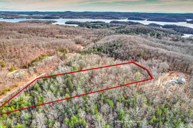 470 Clara Mae Dr, Rockwood, TN 37854