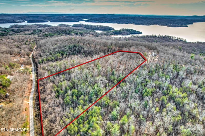 470 Clara Mae Dr, Rockwood, TN 37854