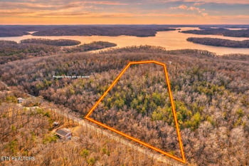 470 Clara Mae Dr, Rockwood, TN 37854