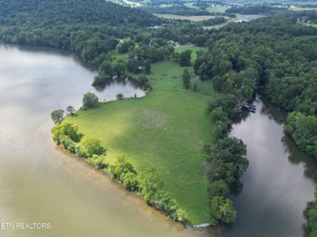 470 Swan Pond Circle Rd, Harriman, TN 37748
