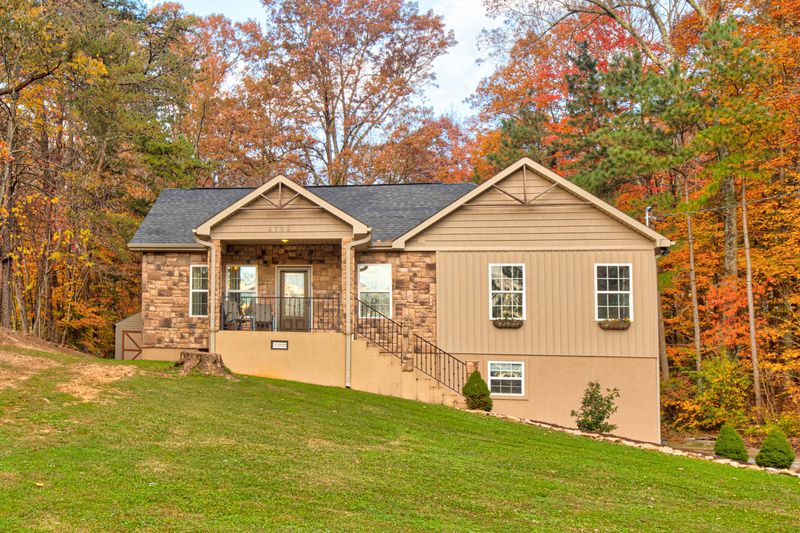 4700 Mccloud Rd, Knoxville, TN 37938