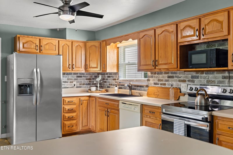 4703 Idumea Rd, Corryton, TN 37721