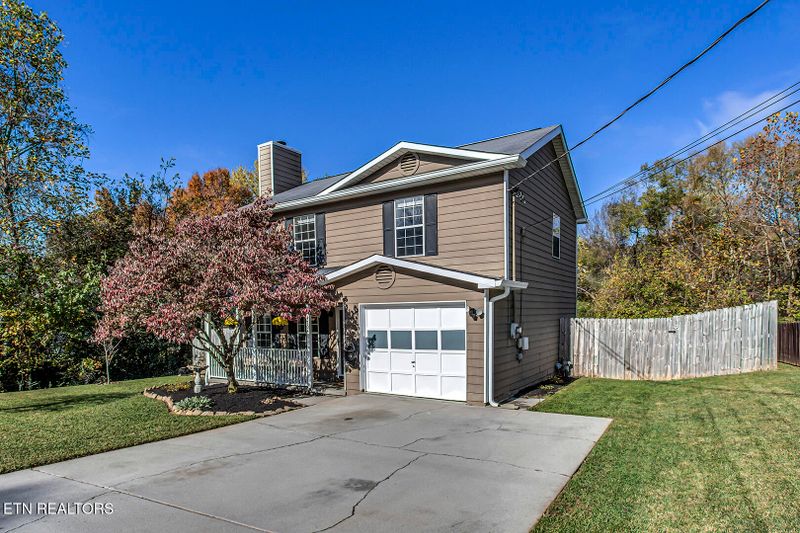 4704 Brierley Dr, Knoxville, TN 37921