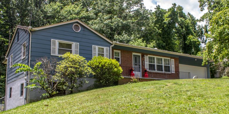 4704 Springbrook Rd, Knoxville, TN 37921