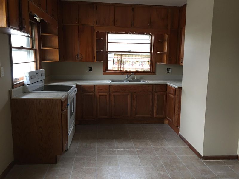 4705 High School Rd, Knoxville, TN 37912