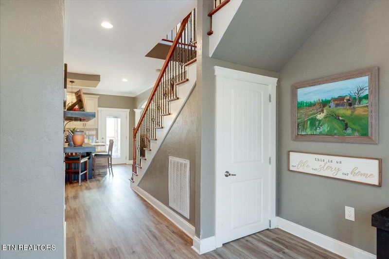 4706 Moss Dr, Knoxville, TN 37912