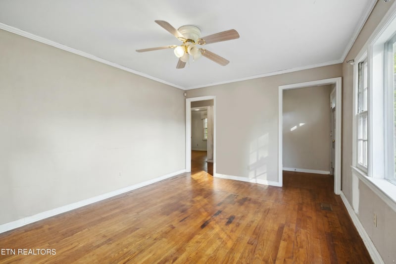 4707 Schubert Rd, Knoxville, TN 37912