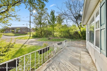 4707 Schubert Rd, Knoxville, TN 37912