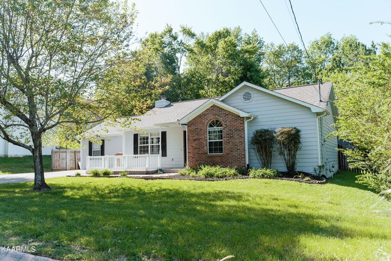 4708 Brierley Dr, Knoxville, TN 37921