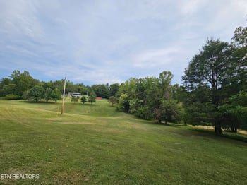 471 Braden Chapel Rd, Speedwell, TN 37870