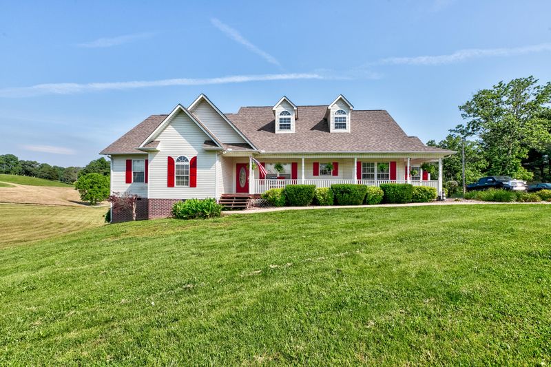 471 Camp Ridge Rd, Lafollette, TN 37766