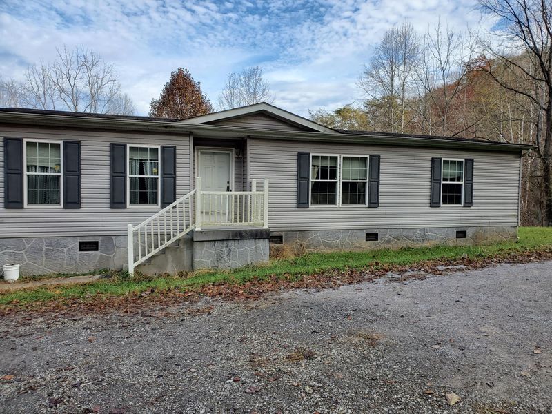 471 Highway 370, Luttrell, TN 37779
