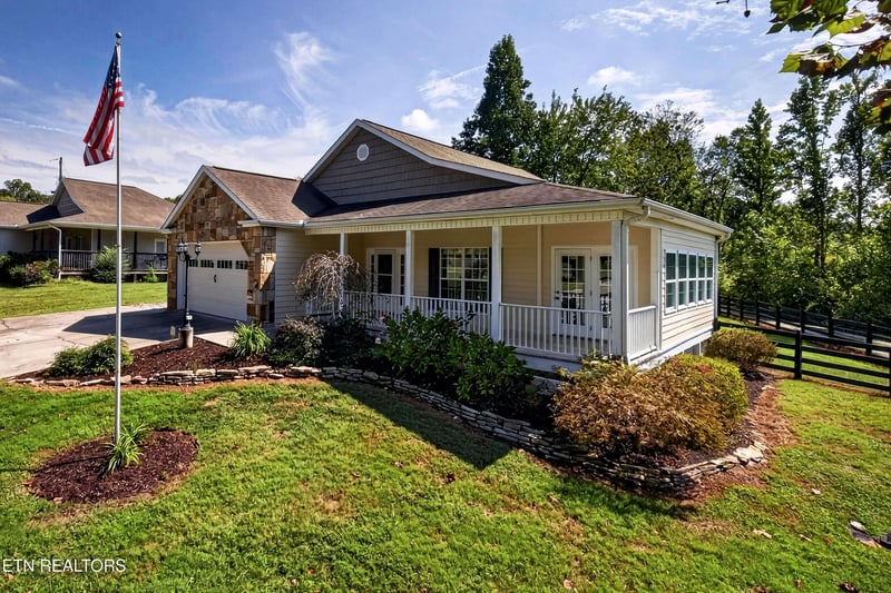 4710 Messer Ln, Powell, TN 37849