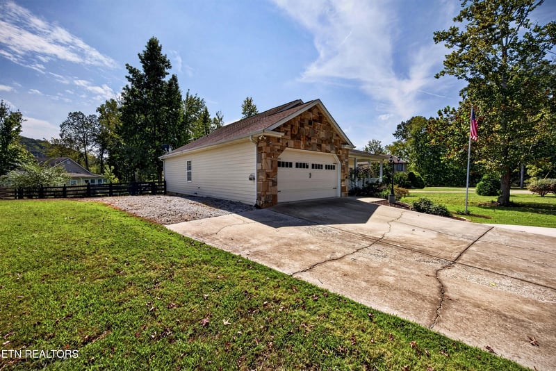 4710 Messer Ln, Powell, TN 37849