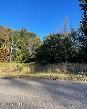 4710 NW Tomache Dr, Knoxville, TN 37909
