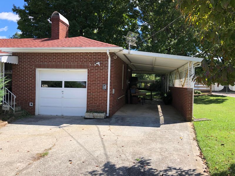 4712 E Emory Rd, Knoxville, TN 37938