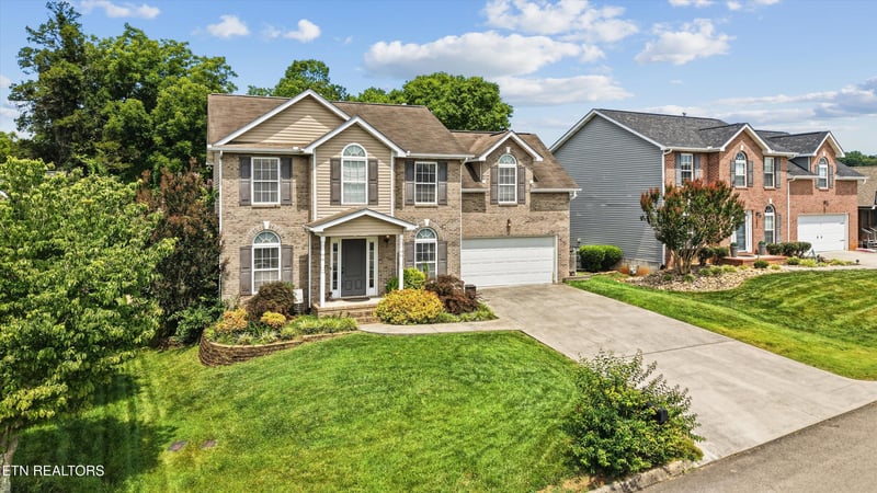 4713 Creekrock Ln, Knoxville, TN 37918