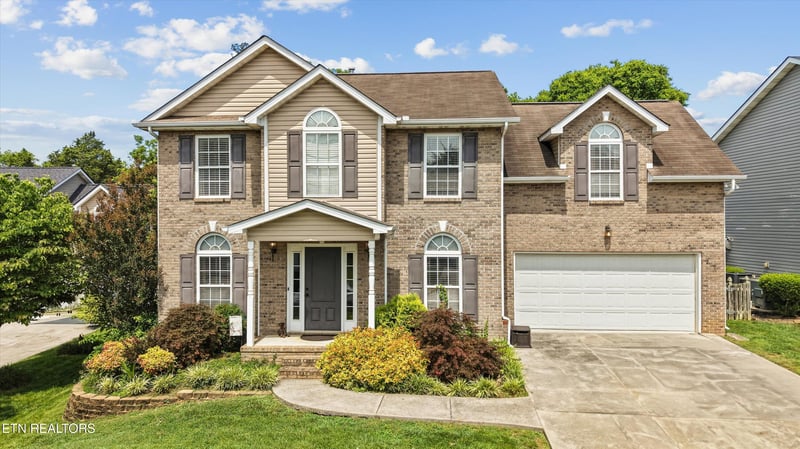 4713 Creekrock Ln, Knoxville, TN 37918